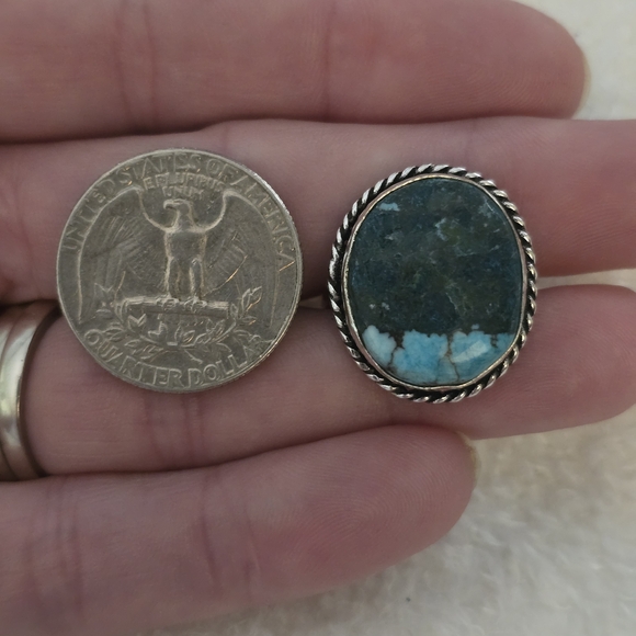 Turquoise Stone Silver Ring - Picture 6 of 9